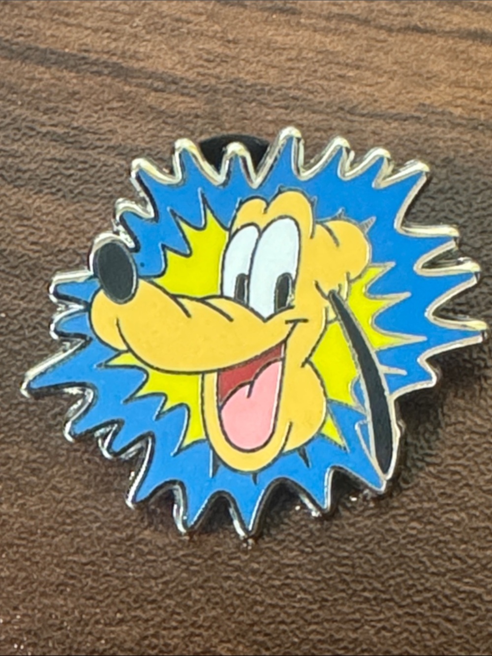 5/$25 Disney Pin Trading Pluto Starburst Mickey & Friends Collection Pin